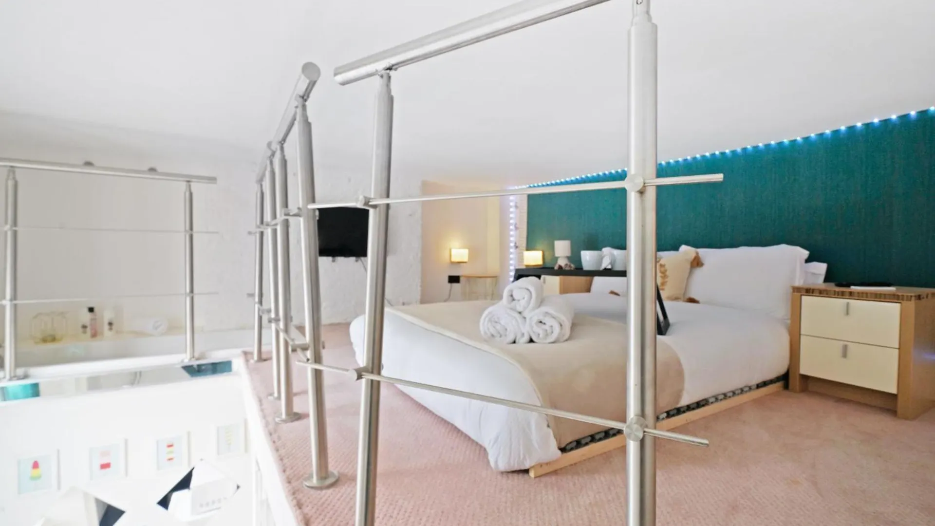 Cozy Split-Level Studio London Lägenhet